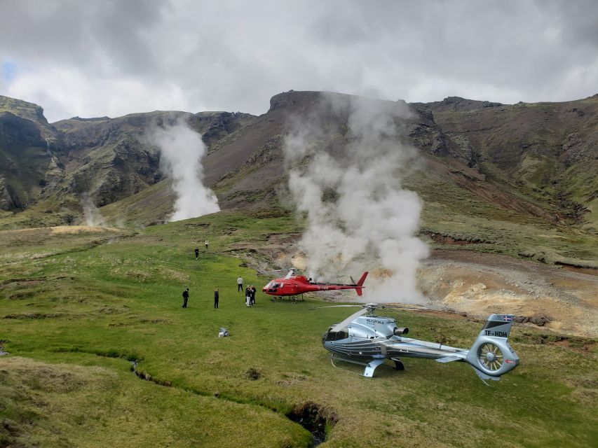 1-Hour Helicopter Tour in Iceland: The Geothermal Tour - Looking into craters from above