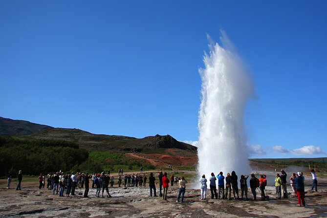 3 Day Tour Jokulsarlon - Golden Circle - South Coast - Glacier Hike - Boat Tour - Day 1: Thingvellir, geysers, and the Golden Circle