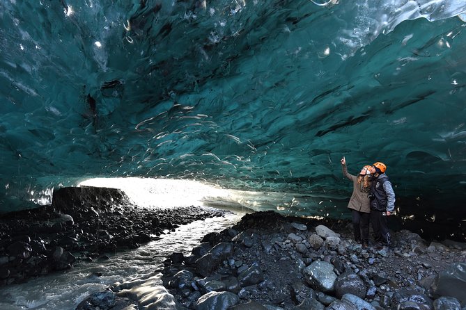 4 Day Blue Ice Cave, South Coast, Golden Circle, Snæfellsnes & Northern Lights - Day 4: Jökulsárlón, Diamond Beach, and Reynisfjara