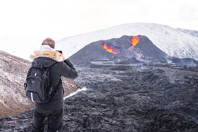4-Day Iceland: Golden Circle, South Coast, Volcano Hike & Northern Lights - The pace, vehicles, and group size