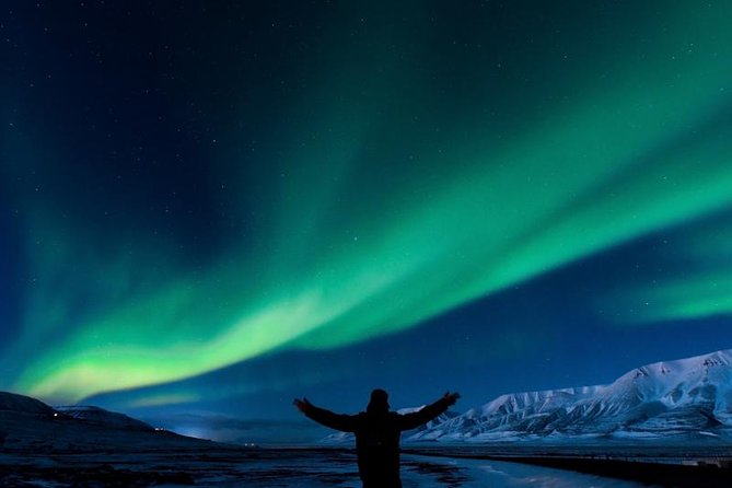 5-Days Land of Northern Lights Tour from Reykjavík - Hotels, meals, and what you pay
