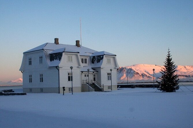 5-Days Land of Northern Lights Tour from Reykjavík - Who should book this Iceland tour?