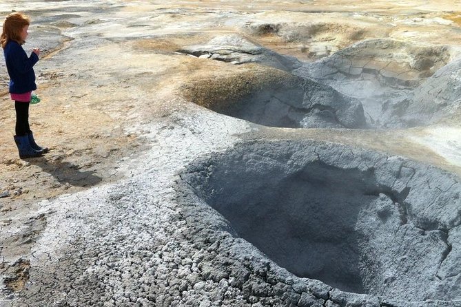 7 Day Around Iceland Tour- PRIVATE TOUR - The south coast: waterfalls, black sand, and glacier views