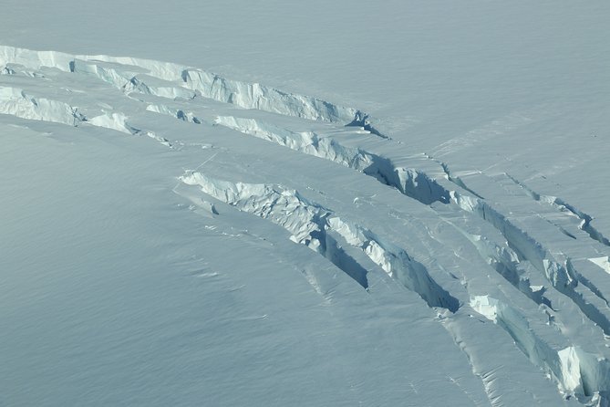 Airplane Flight over Vatnajökull Volcanic Eruption Sites - Rivers, ice, and hard-to-reach ground
