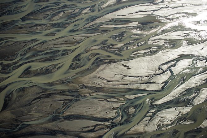 Airplane tour over black sands and riverbeds from Skaftafell - Starting at Skaftafell Terminal and the private airstrip