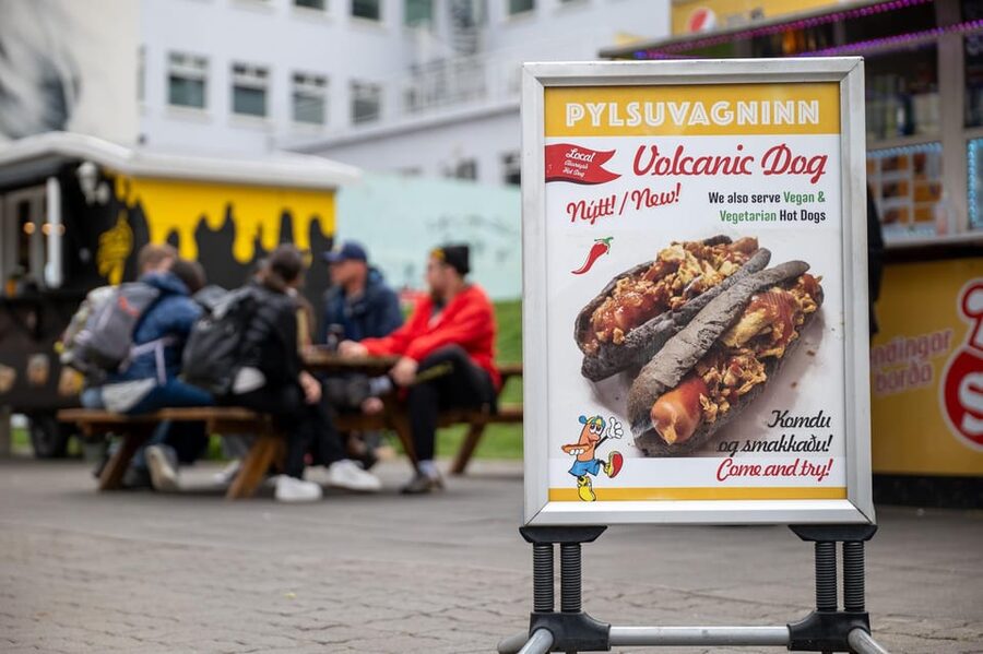Akureyri: City Walk with Local Food - Who should book this Akureyri experience?