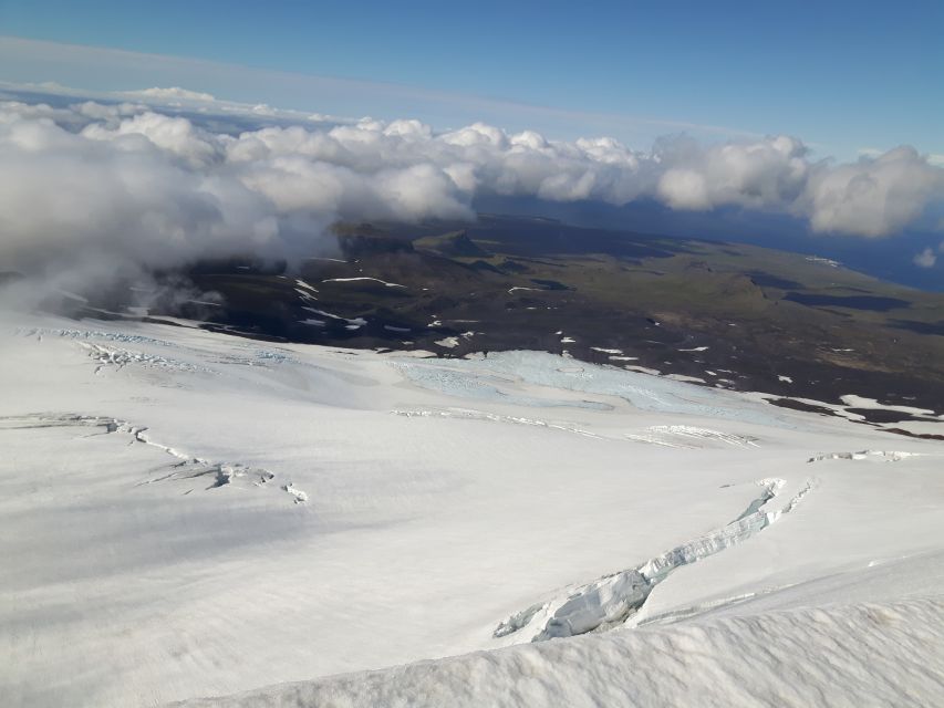 Arnarstapi: Snæfellsjökull Glacier and Volcano Hike - The three-hour climb toward 1,400 meters