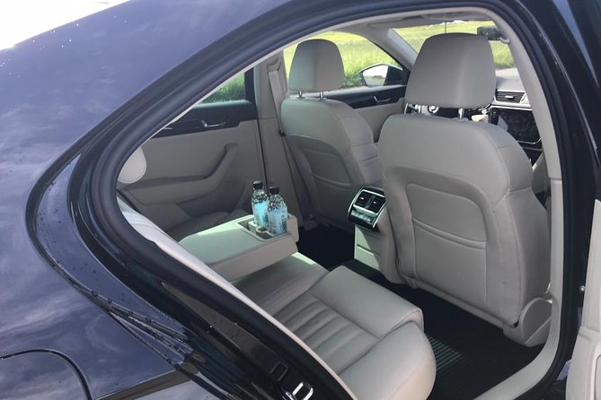 Arrival in Iceland - Private airport transfer from KEF Airport - Meeting Your Driver at Keflavik Airport