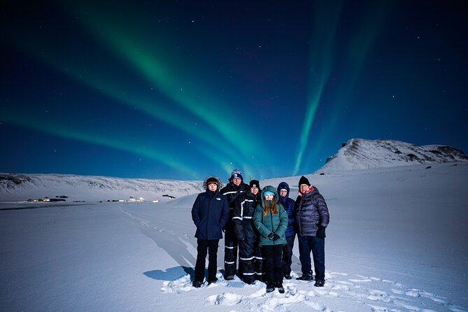 Award Winning Private Northern Lights Tour with All Inclusive - Reykjanes Peninsula: a practical night-time option