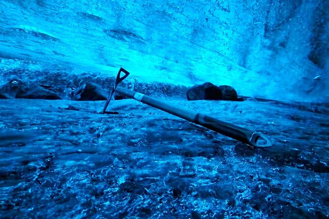 Blue Ice Cave Exploration from Jökulsárlón (Small Group Tour) - What the small group adds