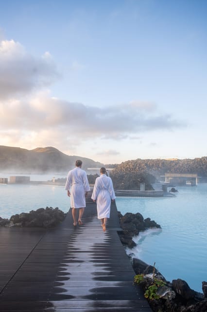 Blue Lagoon: Premium Admission with Drinks and Face Masks - Reaching the Blue Lagoon from Keflavík or Reykjavík