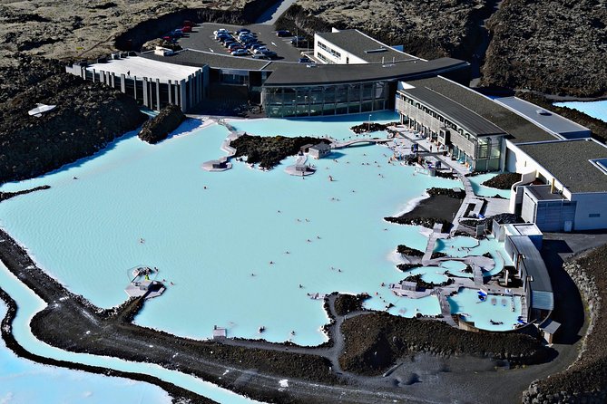 Blue Lagoon Return Bus Transfer from Reykjavik - What the 58 USD price really buys you