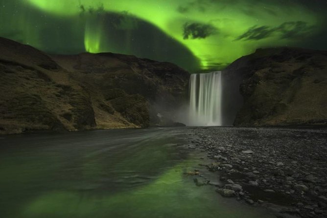 Chasing Aurora Borealis with Warmth and Treats in Premium Tour! - Maggi, Magnus, Marc, and the human factor