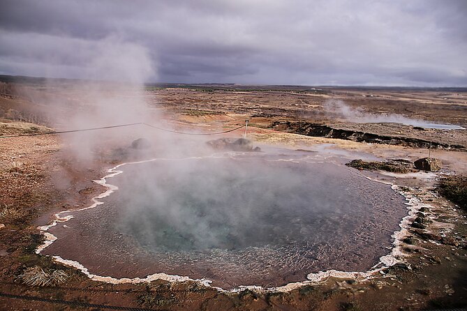 Day Trip to the Golden Circle and Blue Lagoon from Reykjavik - Kerið crater and the extra admission cost