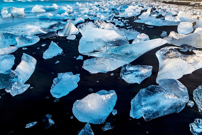Diamond Beach & Jökulsárlón Floating Glacier Guided Day Tour - Why the glacier lagoon is worth the long drive