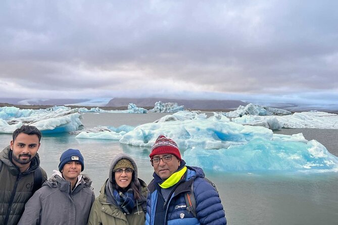 Diamond Beach & Jökulsárlón Floating Glacier Guided Day Tour - Vatnajökull views put Iceland’s scale in perspective