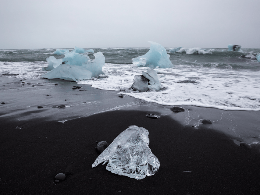 Diamond Beach & Jökulsárlón Glacier Exclusive Day Tour - What the private vehicle changes