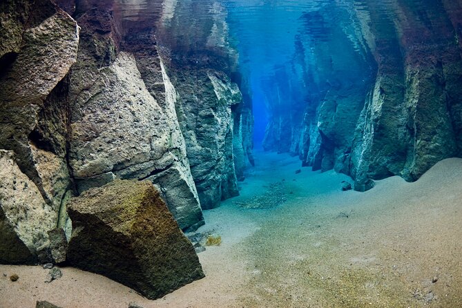 Double Snorkeling Adventure near Húsavík in North Iceland - Why the small group makes a difference