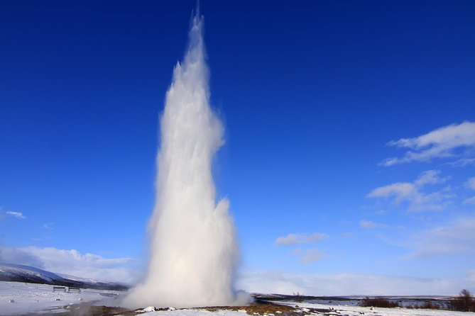 Fontana Geothermal Spa and Golden Circle Tour From Reykjavik - Strokkur, the Golden Circle’s dependable show