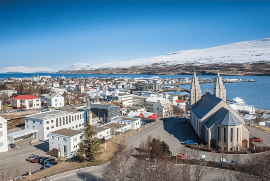 From Akureyri: Mývatn Lake & Goðafoss CruiseShip tour +Lunch - Why this Akureyri shore trip makes sense