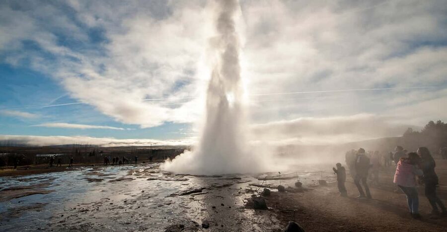From Reykjavik: 3 Day Family Package - Day one: Þingvellir, Geysir, Gullfoss, and Kerið