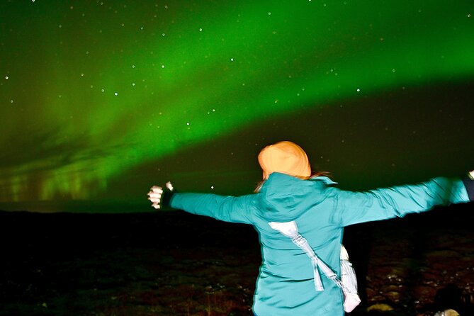 From Reykjavik 4x4 Minibus Northern Lights with Photo and Cocoa - Leaving Reykjavik for the dark