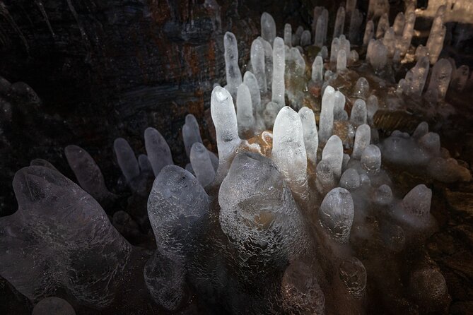 From Reykjavík: Evening Lava Tunnel Tour and Northern Lights Tour - Key points at a glance