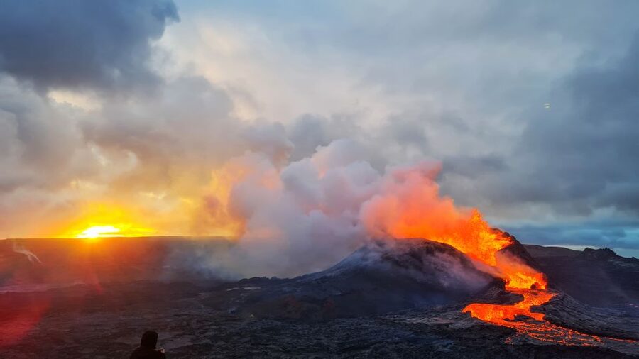 From Reykjavík: Fagradalsfjall Volcano Hike with Geologist - Seeing the Fagradalsfjall Eruption Area