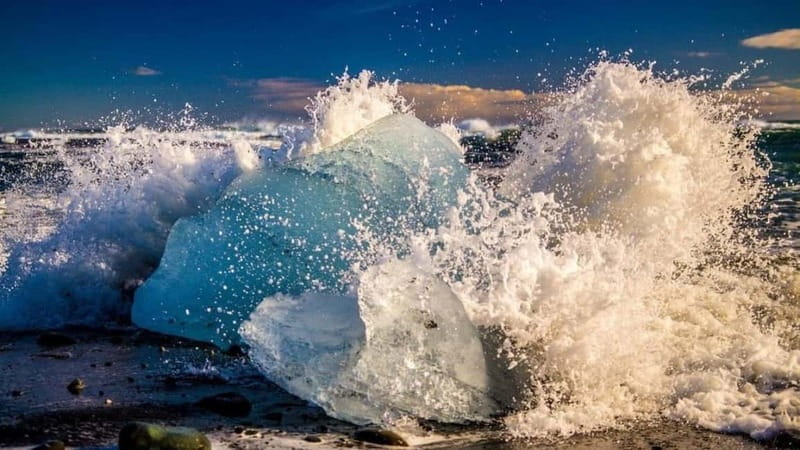 From Reykjavik: Glacier Lagoon and Fjaðrárgjúfur Canyon Tour - Why this 15-hour South Coast tour works
