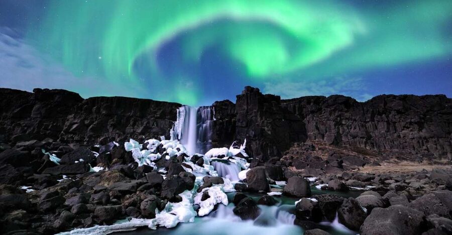 From Reykjavik: Golden Circle and Northern Lights Combo - Þingvellir National Park and the meeting of continents