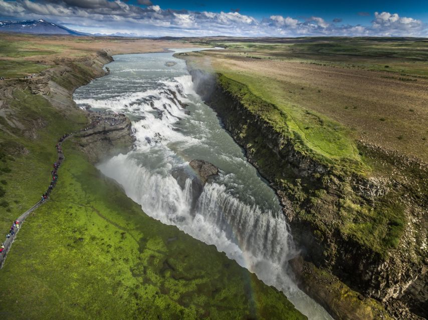 From Reykjavik: Golden Circle and Secret Lagoon Day Trip - Food, clothing, and simple ways to improve the day