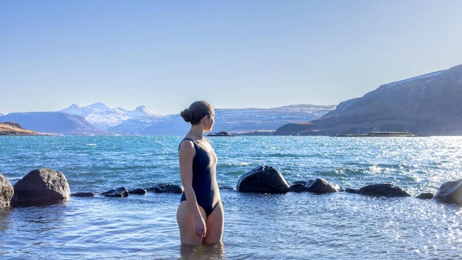 From Reykjavík: Golden Circle Route & Hvammsvik Hot Spring - Kerið Crater brings red earth and blue water