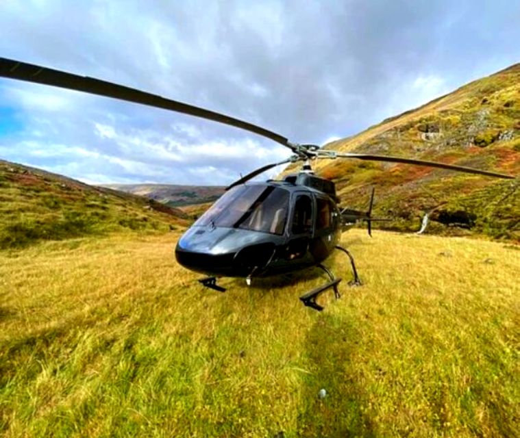 From Reykjavik: Helicopter Tour to Hengill with Landing - From Ace FBO Reykjavík to the Hellisheiði plateau