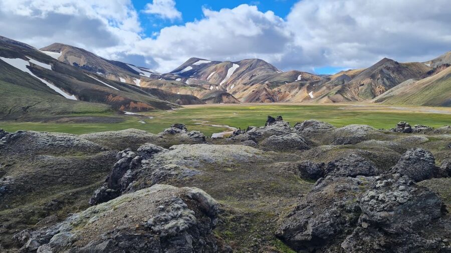 From Reykjavik: Highlands Jeep Tour & Landmannalaugar Hike - Ljót­ipollur, The Beautiful Ugly Puddle