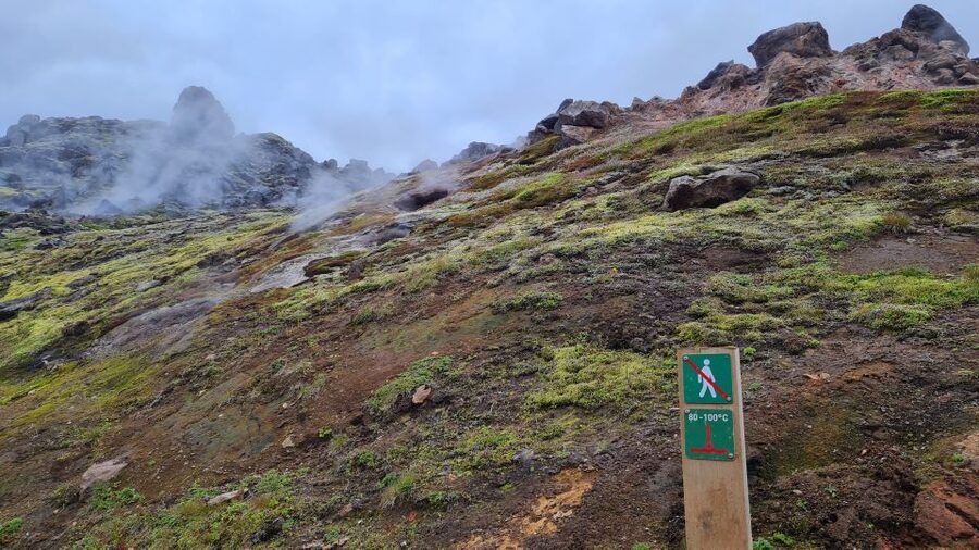 From Reykjavik: Highlands Jeep Tour & Landmannalaugar Hike - A Hot Spring Finish