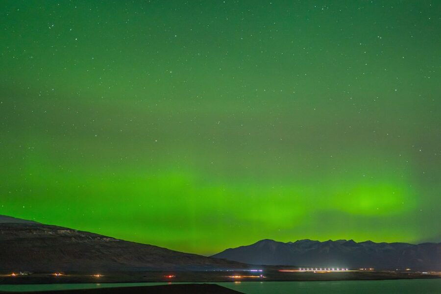 From Reykjavik: Northern Lights Guided Tour with Photos - Key points at a glance