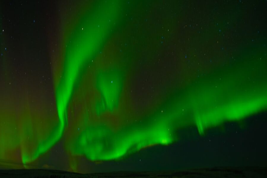 From Reykjavik: Northern Lights Guided Tour with Photos - Guides who make the cold feel worthwhile