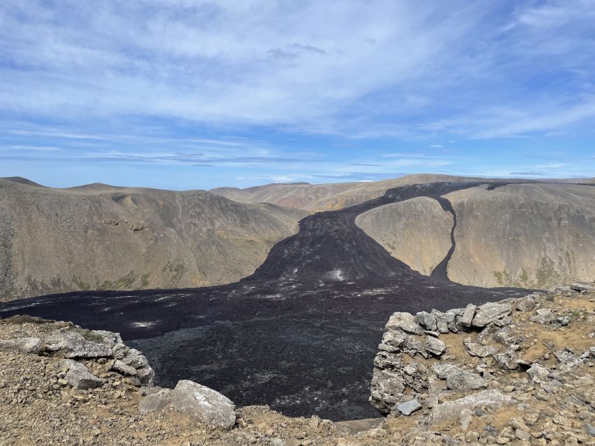 From Reykjavik: Reykjanes Geopark Tour and Sky Lagoon Visit - Key details at a glance