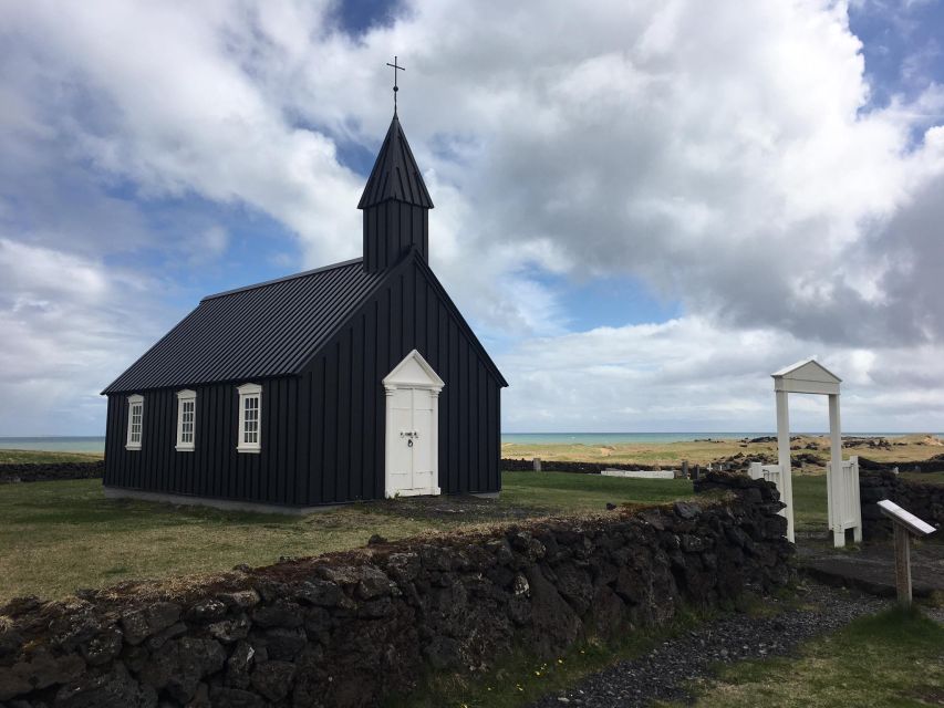 From Reykjavik: Snæfellsnes Full-Day Tour with Homemade Meal - Djúpalónssandur, where black stones meet the Atlantic