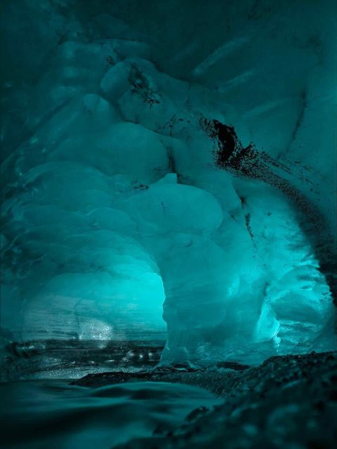 From Vik: Myrdalsjokull glacier and Katla Ice Cave Tour - The changing scenery around Mýrdalsjökull