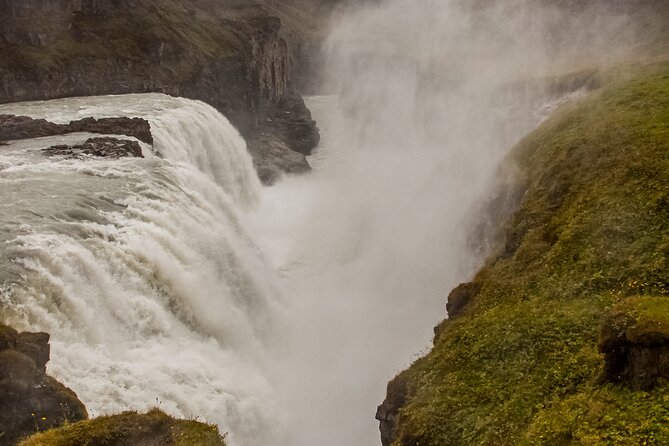 Full Day Golden Circle - Guided Tour - Þingvellir: parliament, plates, and Iceland’s largest lake