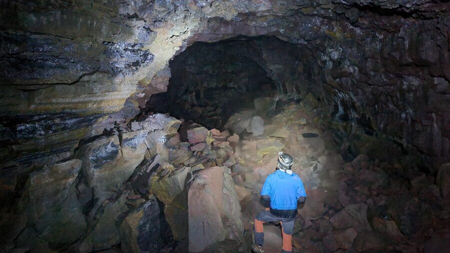 Geological Lava Tunnel Adventure - Arnarker Cave - The first 100 meters take patience