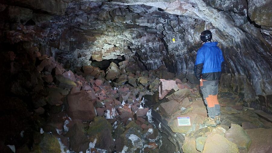 Geological Lava Tunnel Adventure - Arnarker Cave - The 400-meter tunnel reveals the cave’s character