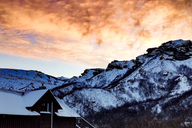 Glacier Express Jeep & Hiking Tour - Local Icelandic Guide - The Reykjavik pickup and full-day rhythm