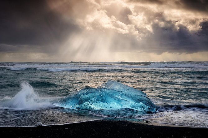 Glacier lagoon tour - Why a private vehicle changes the day