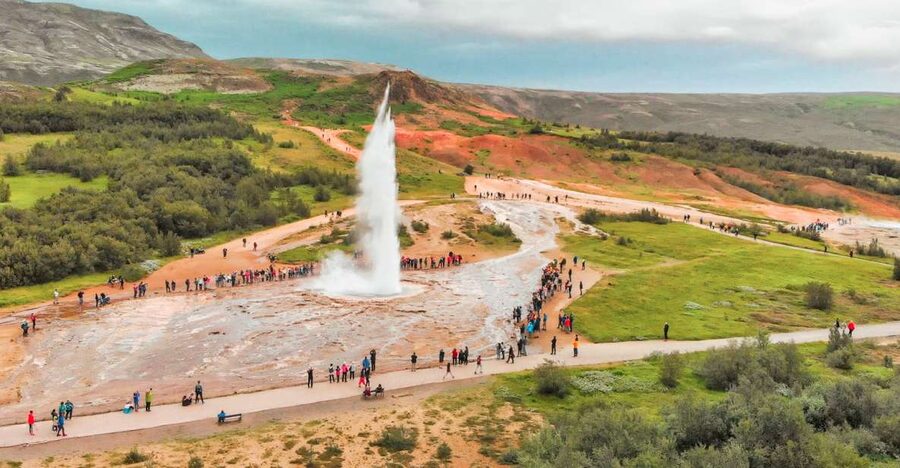 Golden Circle and Kerið Crater Small Group Tour - Why this small-group format matters