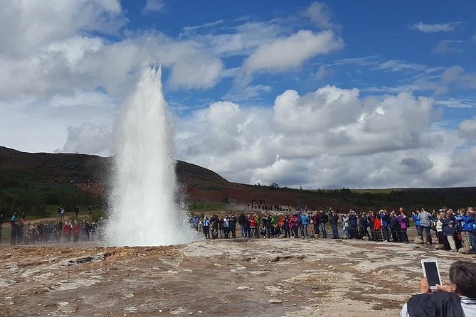 Golden Circle Express. Private Tour from Reykjavik - Haukadalur and Strokkur: the reliable geothermal show