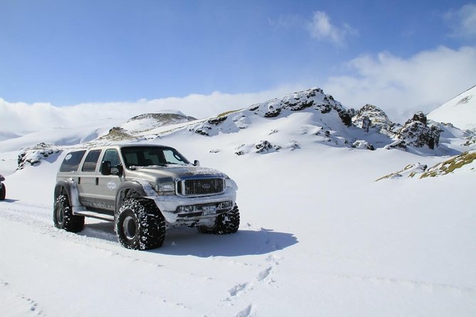 Golden Circle, Glacier & Northern Lights/Midnight sun / guided private tour - Starting in Reykjavik at noon
