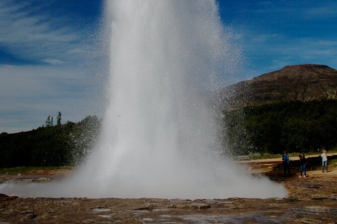 Golden Circle Iceland: Full-Day Guided Tour from Reykjavik - Who should book this Golden Circle day trip?