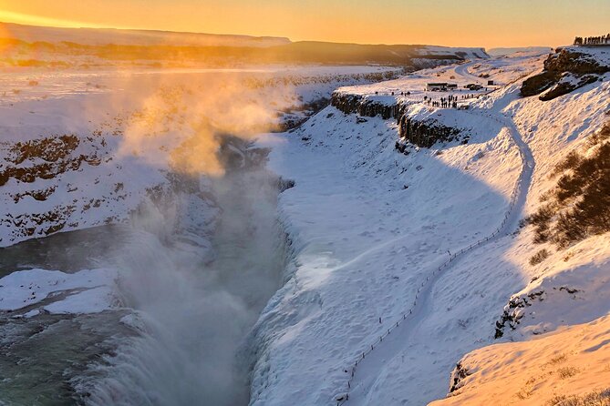 Golden Circle & Northern Lights Tour from Reykjavik - Kerið Crater adds color and volcanic shape